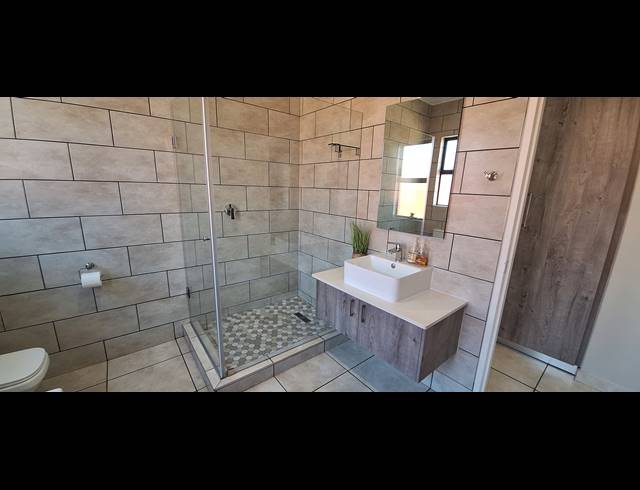 3 BEDROOM SIMPLEX FOR SALE IN SIX FOUNTAINS RESIDENTIAL ESTATE